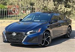 نيسان ألتيما